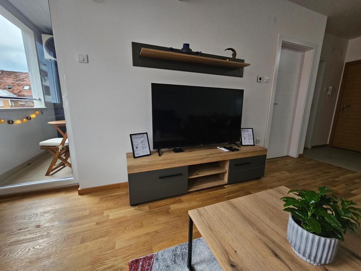 Sun&Moon Apartments Novi Sad Eksteriør bilde