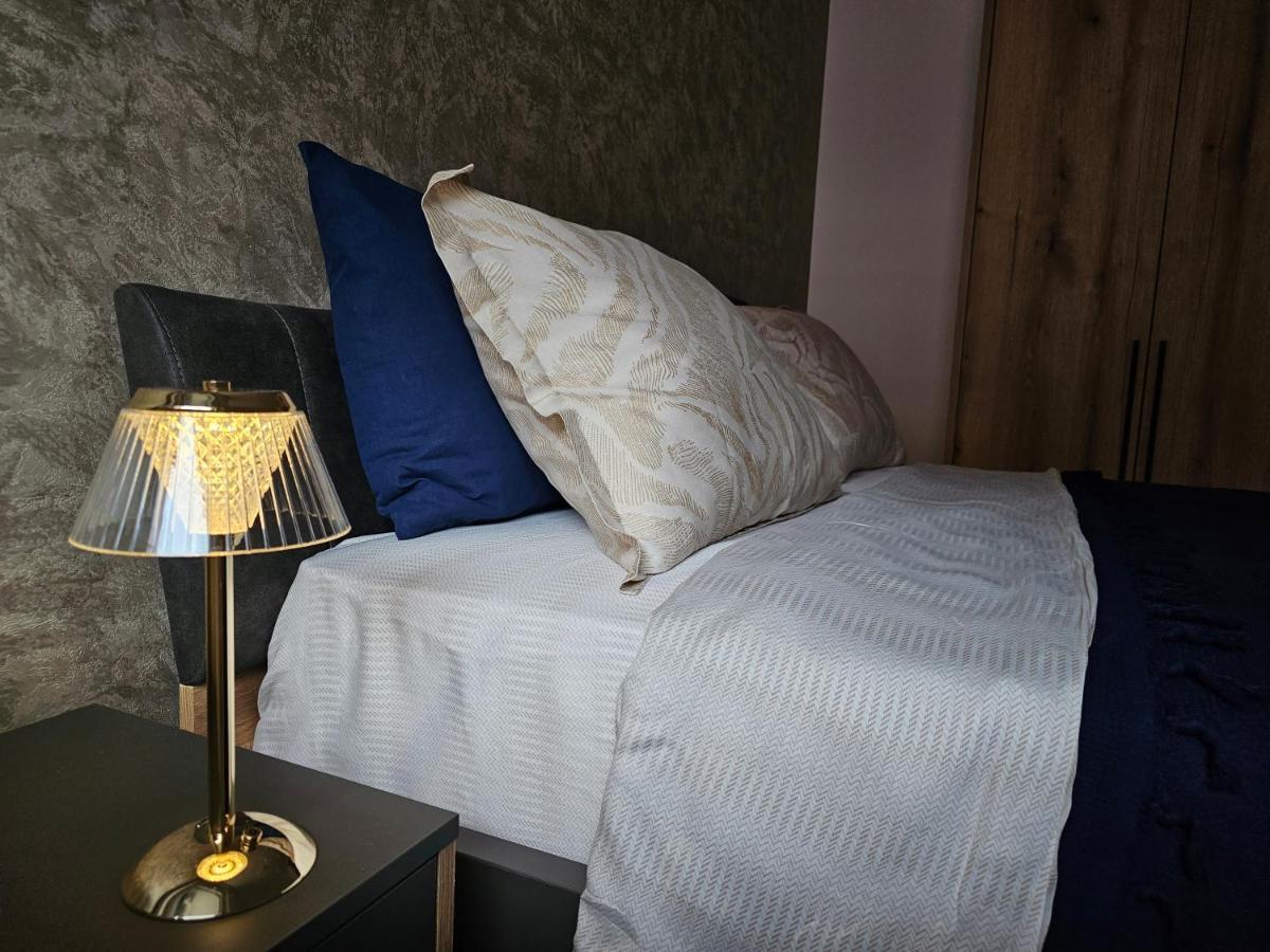Sun&Moon Apartments Novi Sad Eksteriør bilde