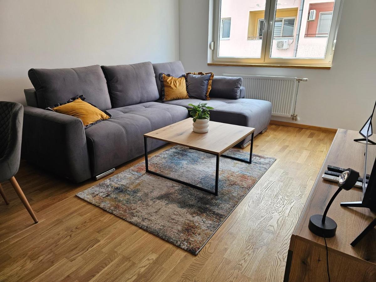 Sun&Moon Apartments Novi Sad Eksteriør bilde