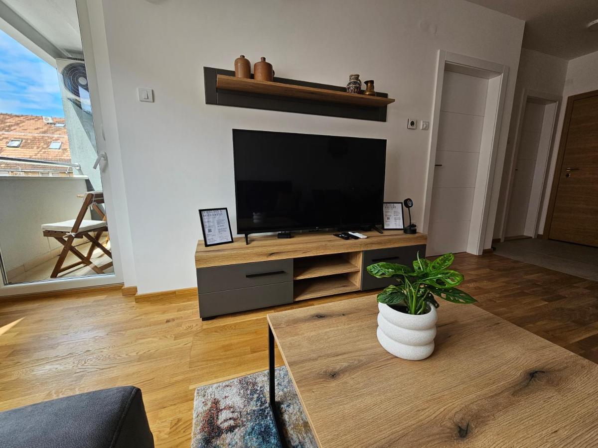 Sun&Moon Apartments Novi Sad Eksteriør bilde