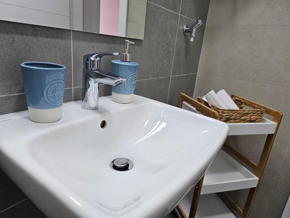 Sun&Moon Apartments Novi Sad Eksteriør bilde